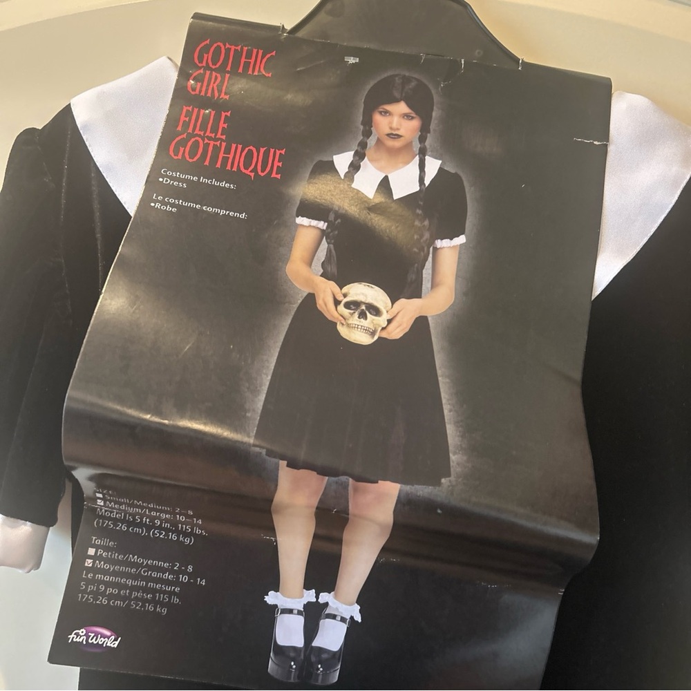 Gothic Girl Women’s Costume - Black and White size medium 10/12 NWT